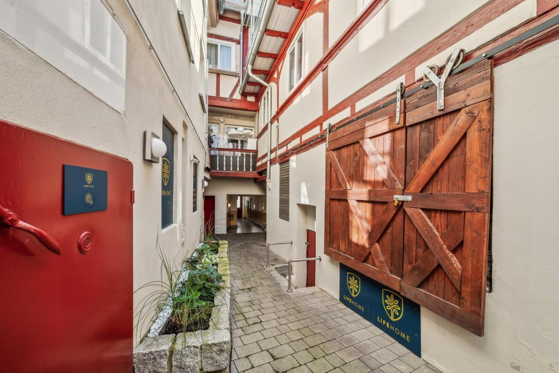 Neu Kapapart15 - 6 Schoene Fewos Mit Einbaukueche, Bad Und Balkon In Der Altstadt Auf Bambergs Insel Exterior photo